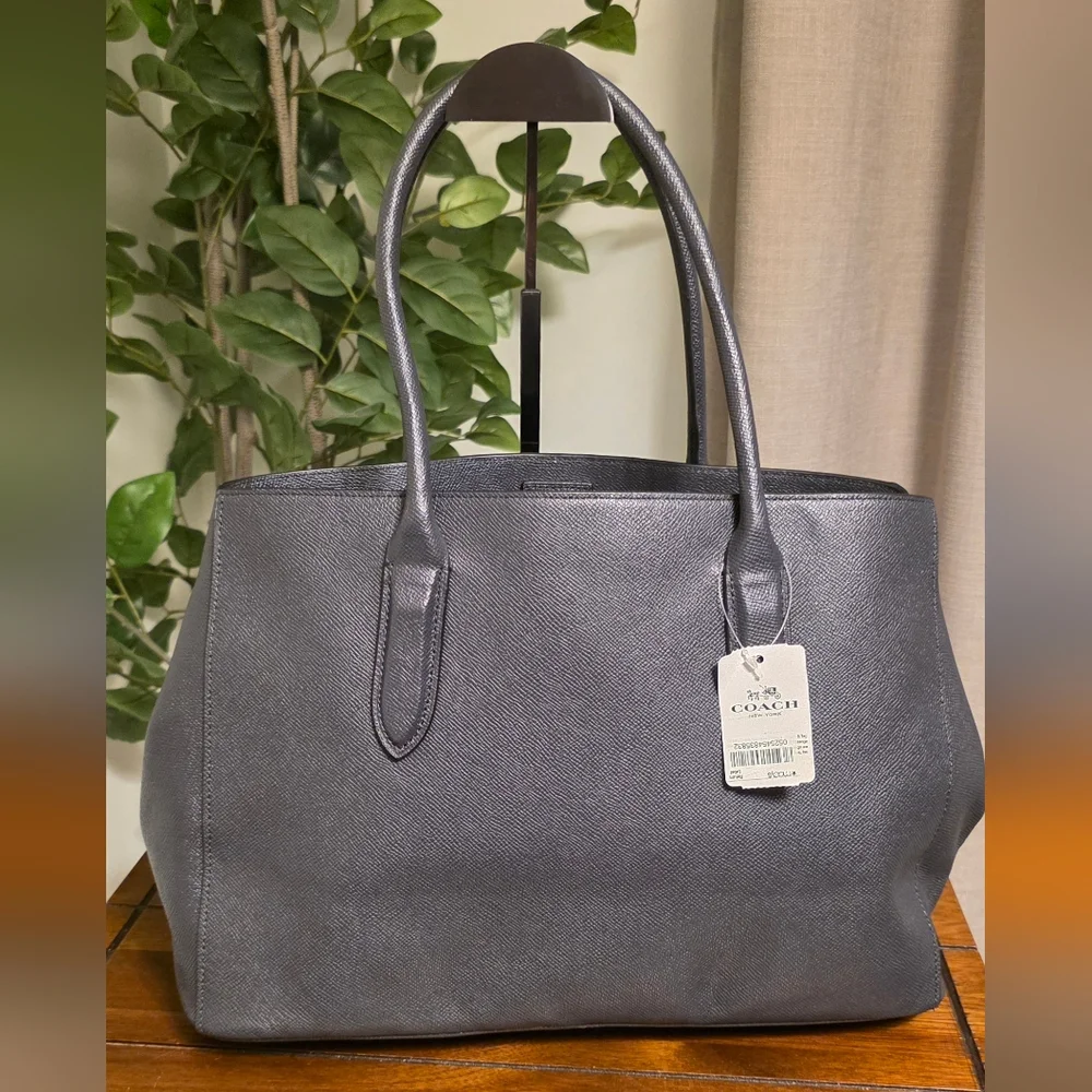Coach NWT Bailey Carryall in Navy Saffiano Leather